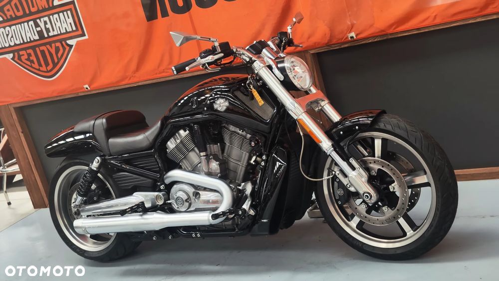 Harley-Davidson V-Rod Muscle - 2