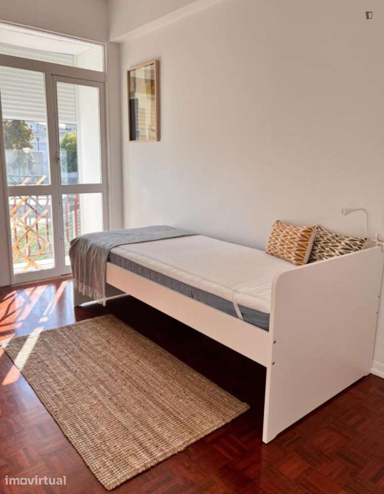 Quarto - localizado em Olivais Lisbon - Grande imagem: 3/14