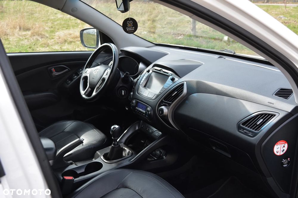 Hyundai ix35 2.0 CRDi 4WD Premium - 11