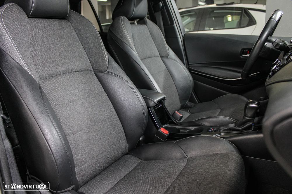 Toyota Corolla Touring Sports 1.8 Hybrid Comfort+P.Sport - 16