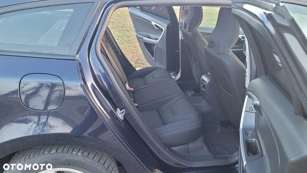 Volvo V60 D2 Drive-E Kinetic - 12