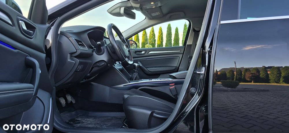 Renault Megane Grandtour TCe 140 GPF INTENS - 5