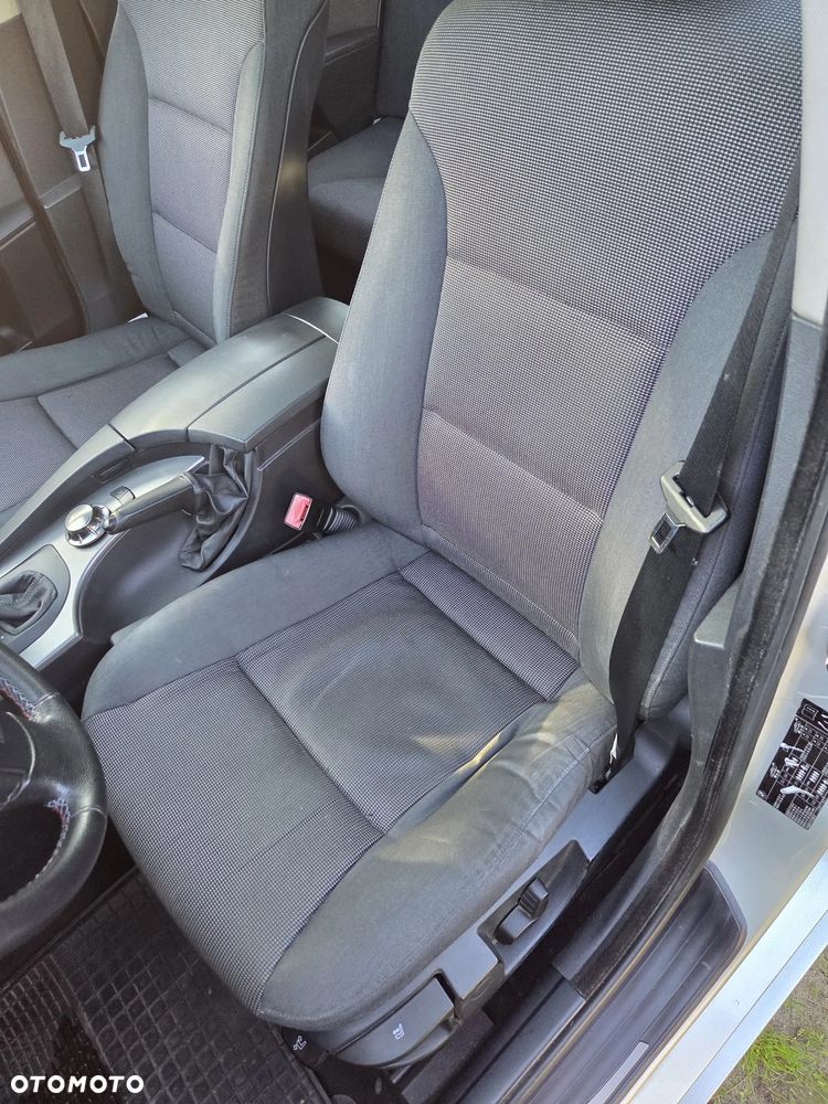 BMW Seria 5 - 32