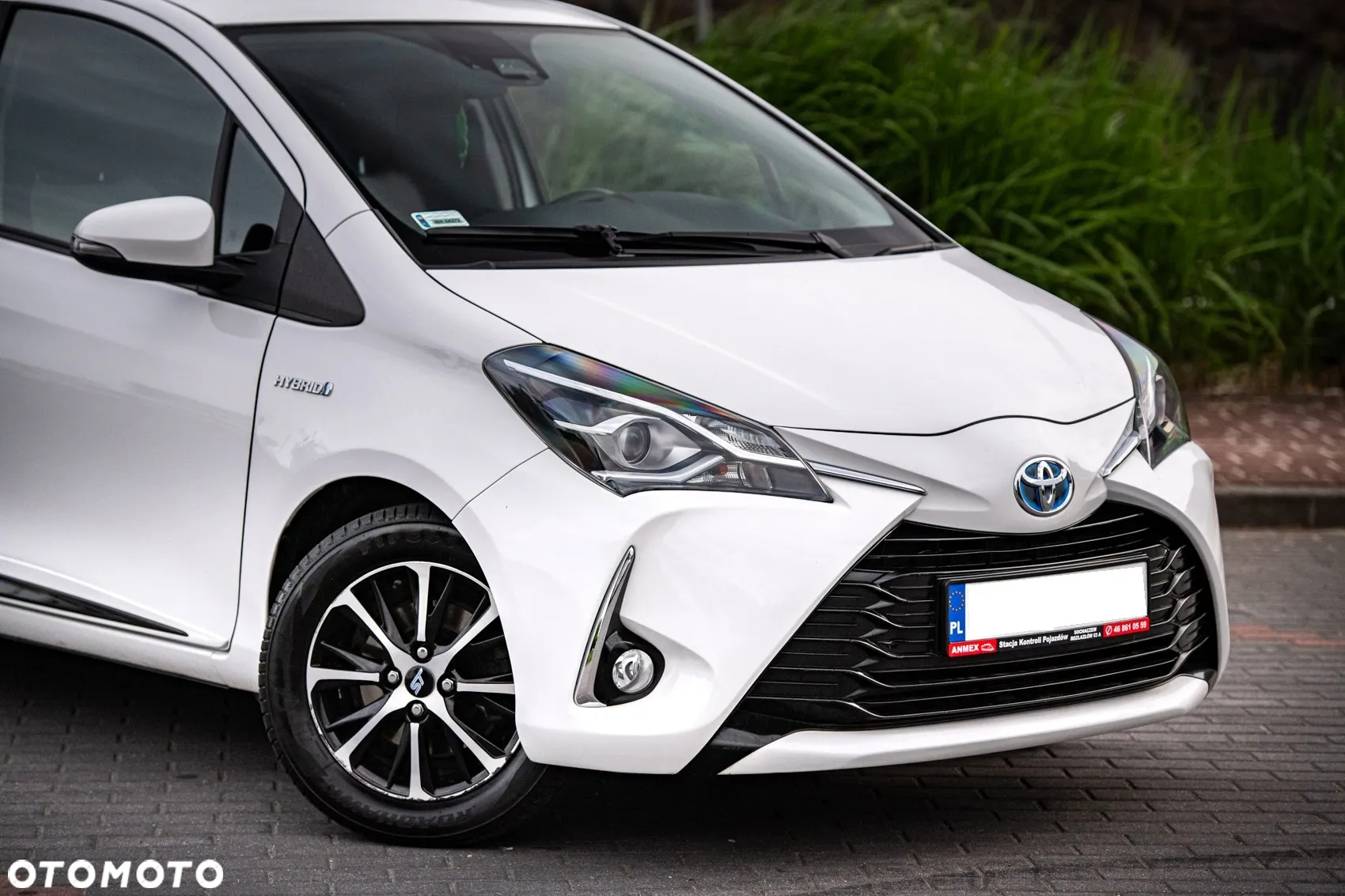 Toyota Yaris Hybrid 100 Premium EU6 - 8