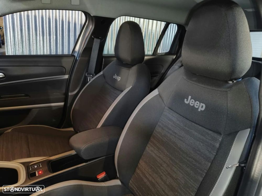 Jeep Avenger 54 kWh Longitude - 25