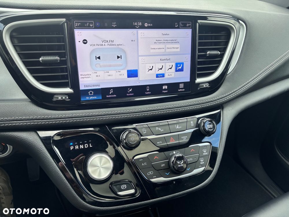 Chrysler Pacifica - 27