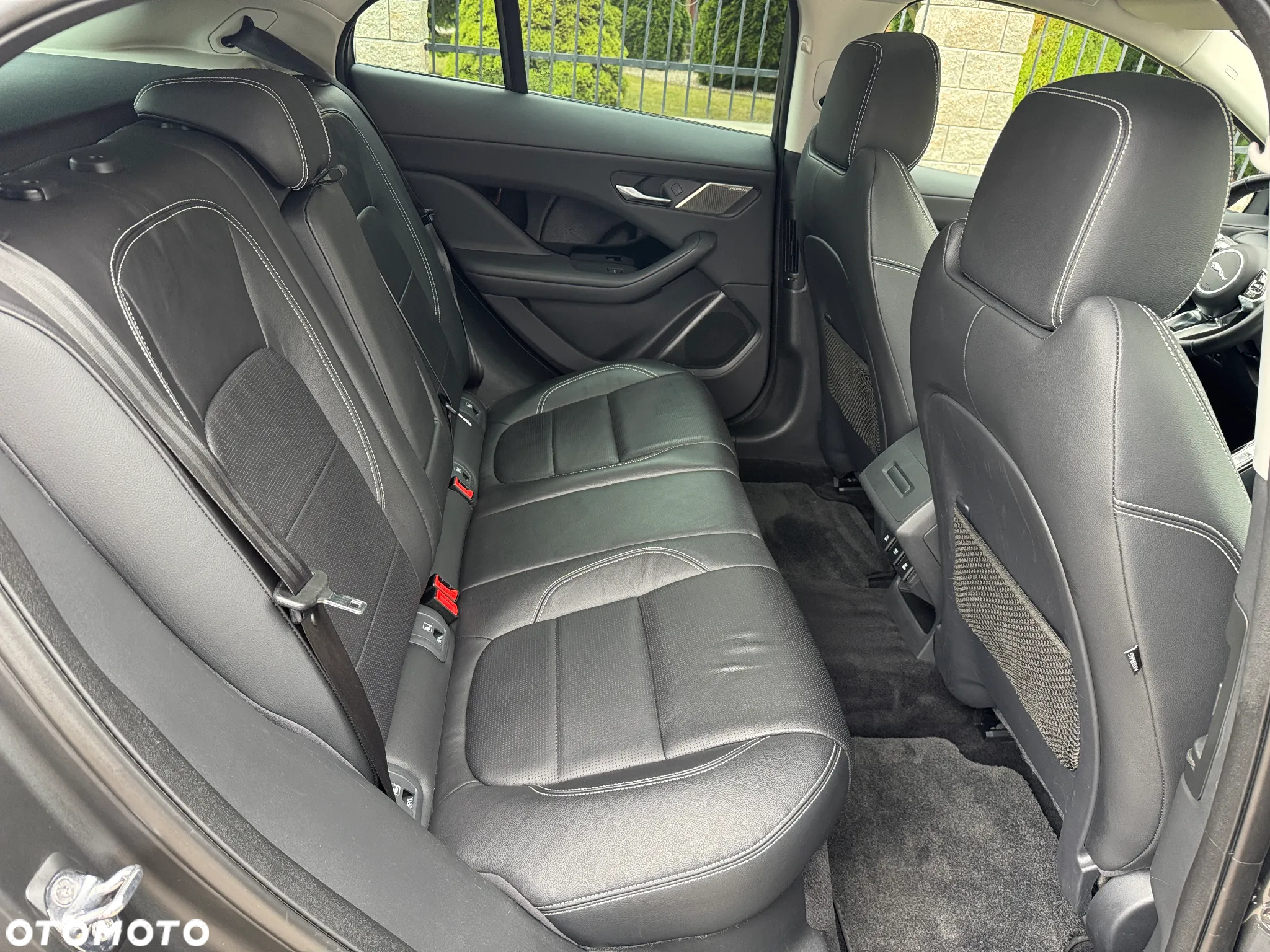 Jaguar I-Pace EV400 AWD HSE - 28