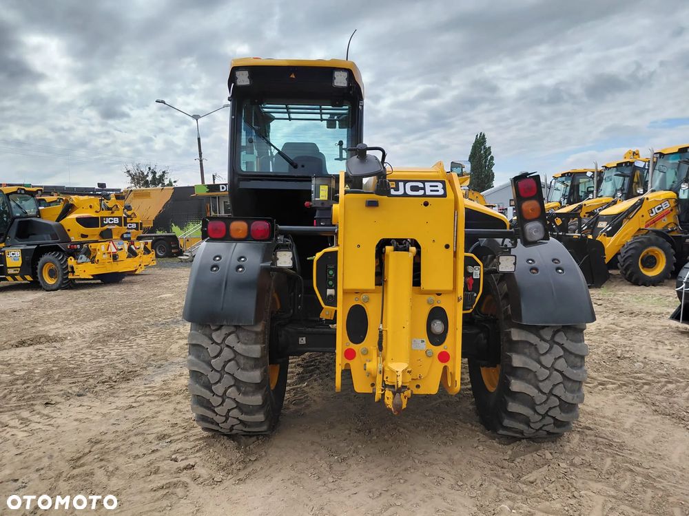 JCB 542-70 Agri Xtra - 7