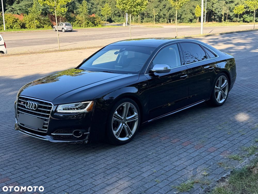 Audi S8 Plus - 2