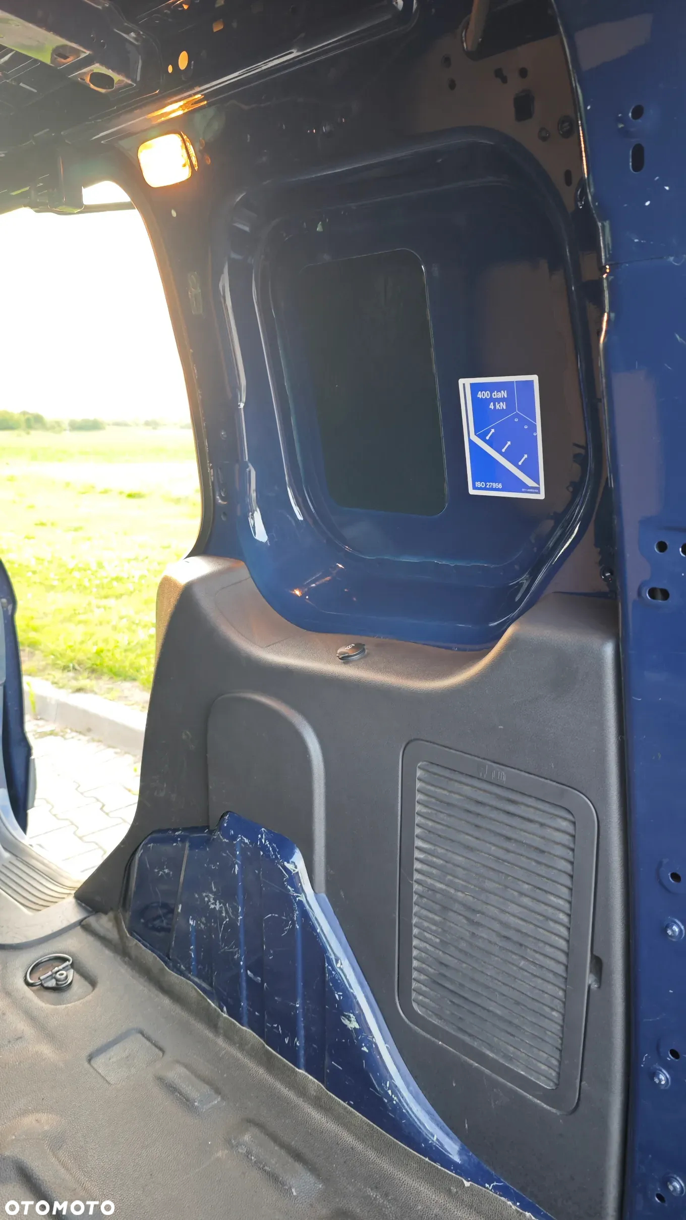 Ford Transit Connect 220 L1 LKW Trend - 24