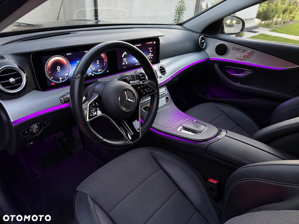 Mercedes-Benz Klasa E 300 de 4-Matic Avantgarde - 23
