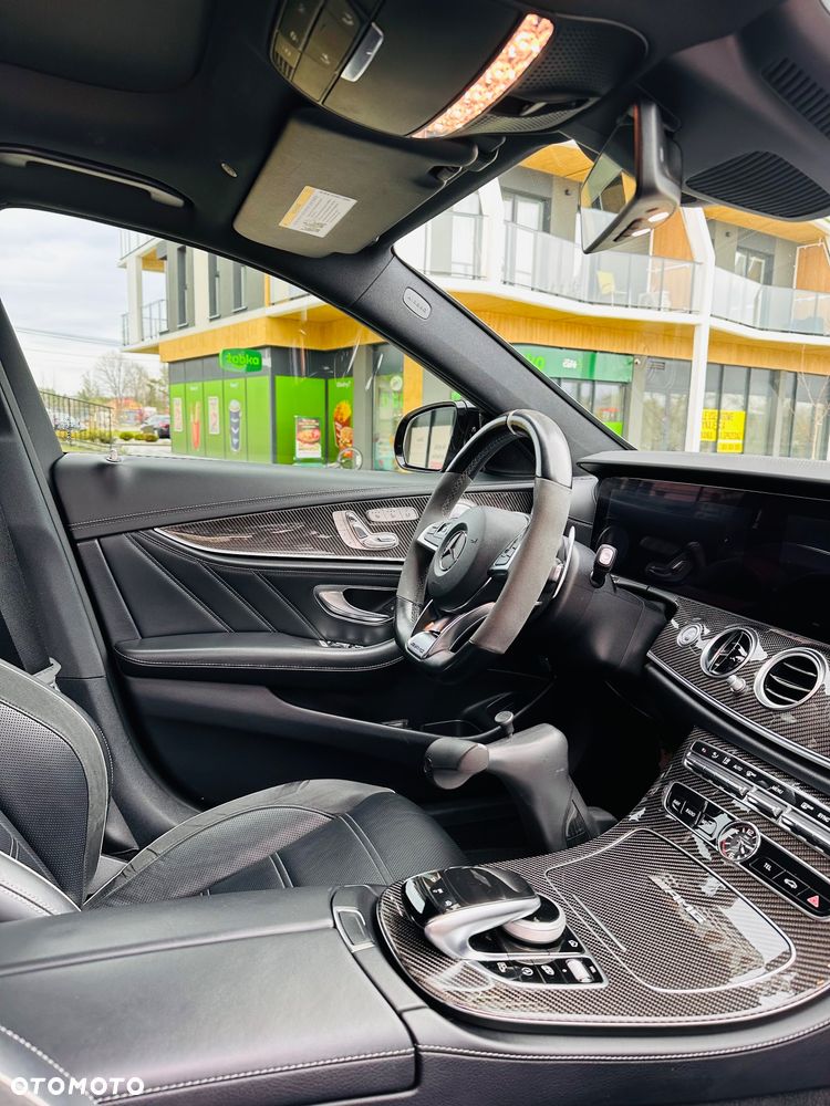 Mercedes-Benz Klasa E AMG 63 S 4-Matic+ - 17
