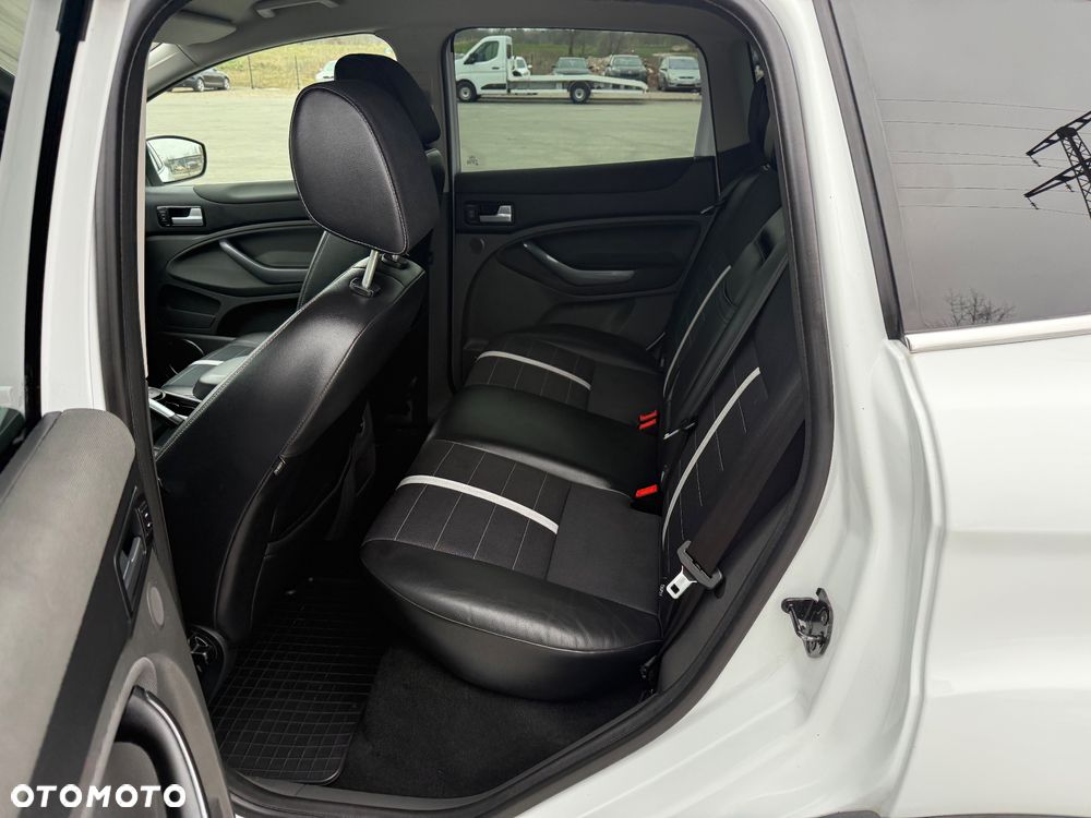 Ford Kuga 2.0 TDCi 4x4 Titanium - 16