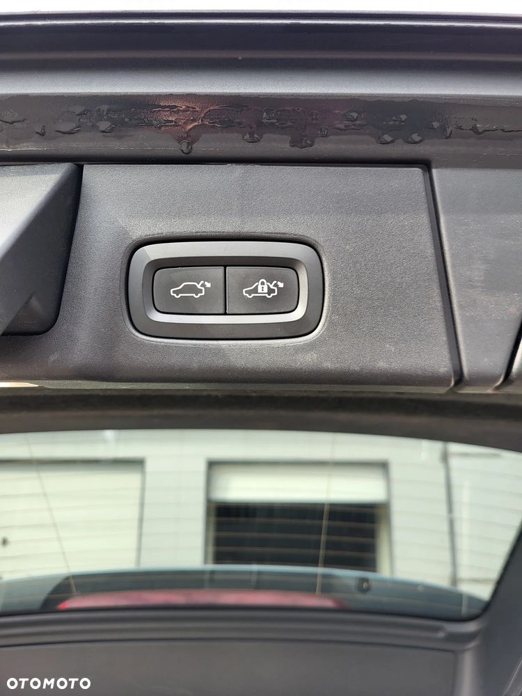 Volvo V90 D4 AWD Geartronic Inscription - 17
