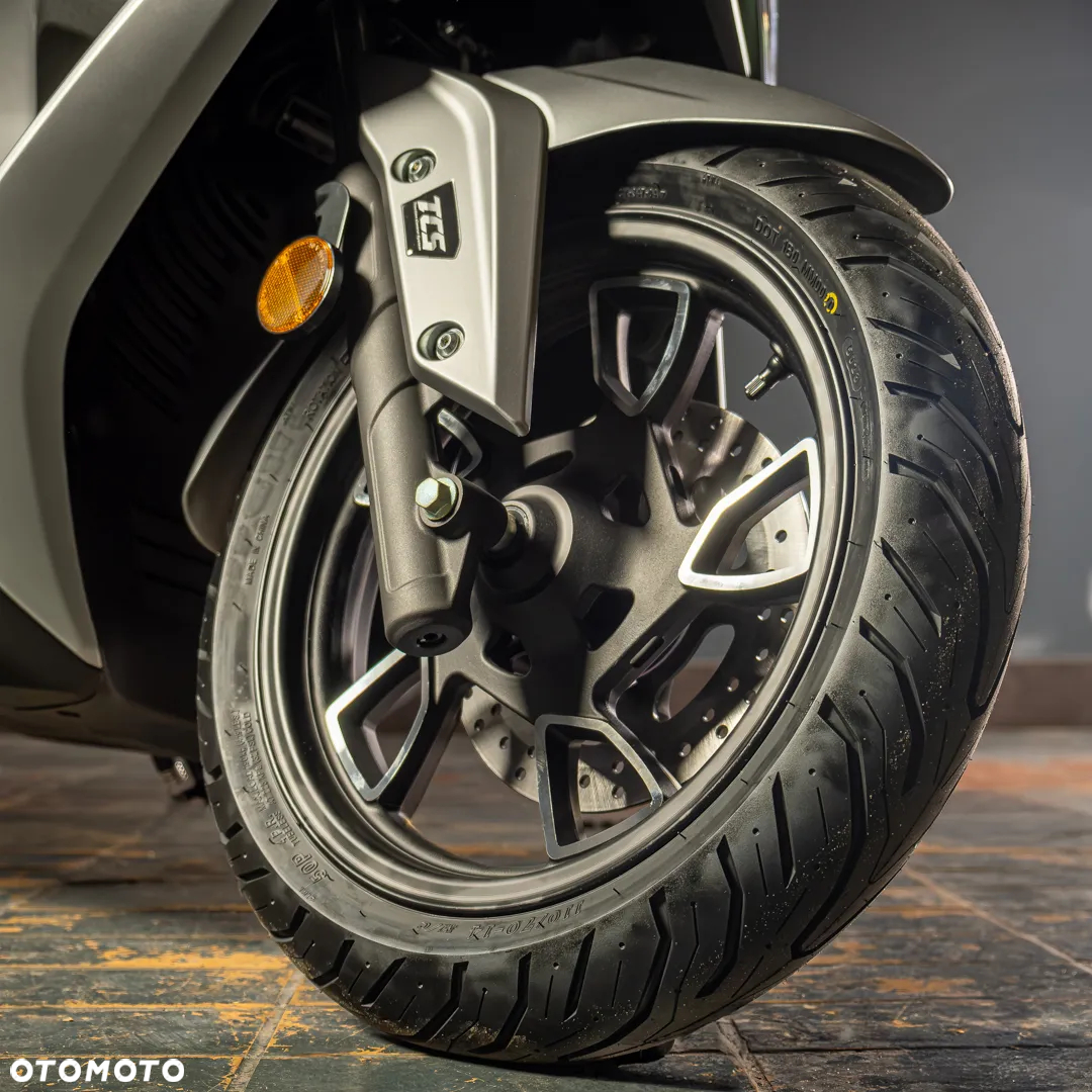 VOGE SR1 - 8