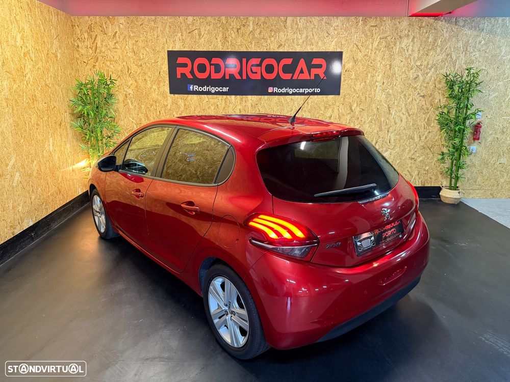 Peugeot 208 82 PureTech Style - 4