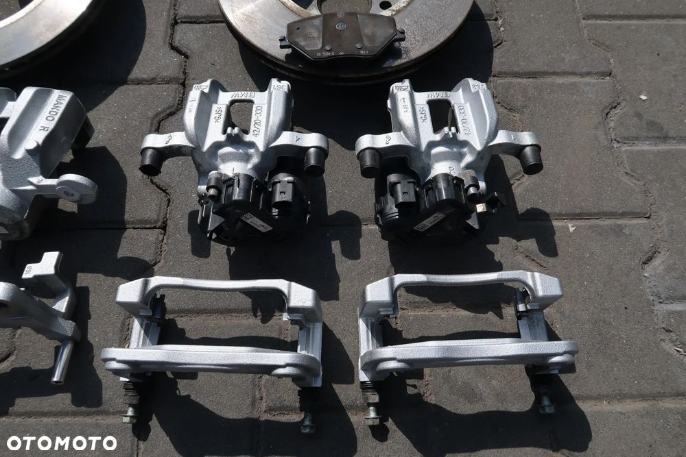 Zestaw Hamulcowy BMW G20 G21 Lift jak nowe - 2