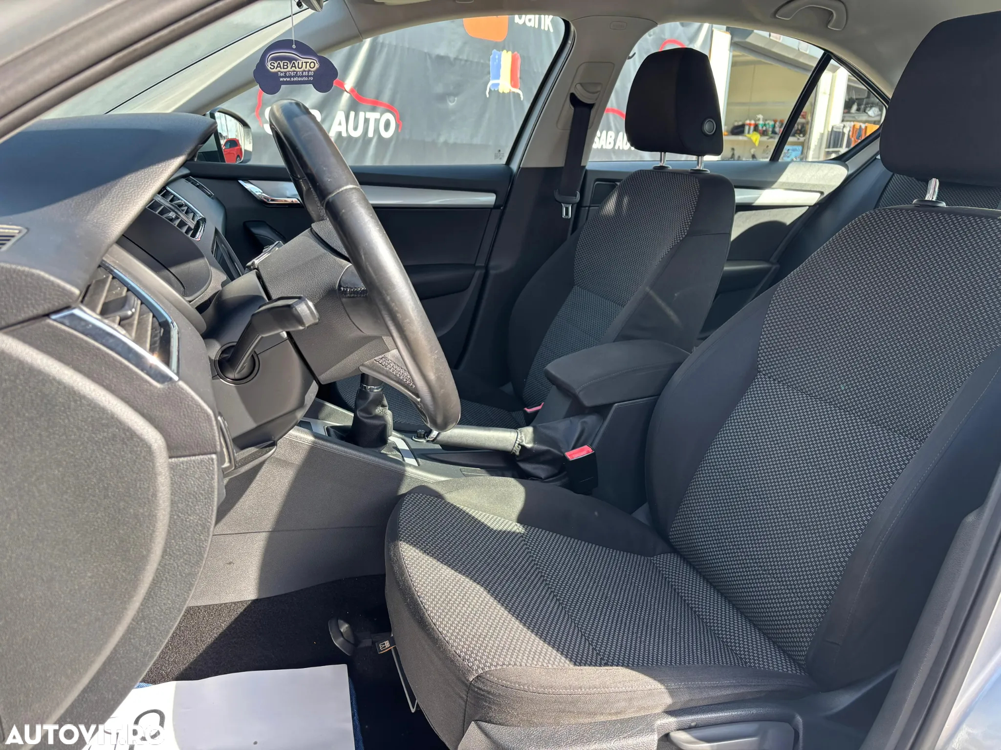 Skoda Octavia 1.4 TSI AMBITION - 10