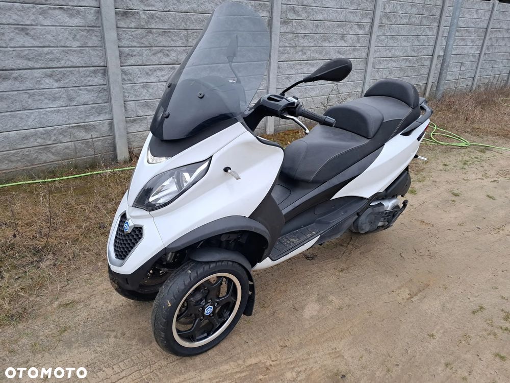 Piaggio MP-3 - 1