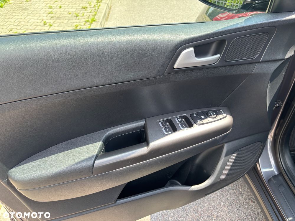 Kia Sportage 1.7 CRDI 2WD Attract - 16