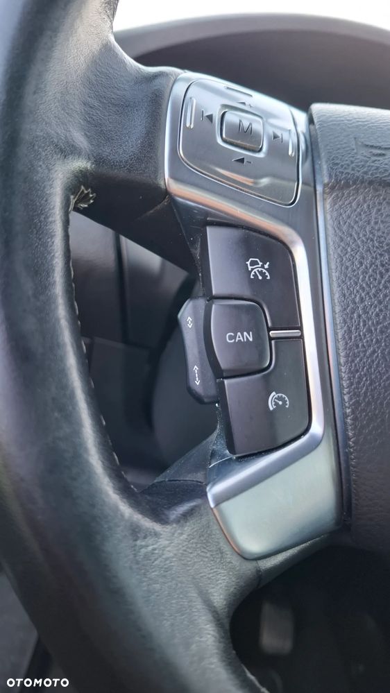 Ford S-Max 2.0 TDCi DPF Titanium X - 27