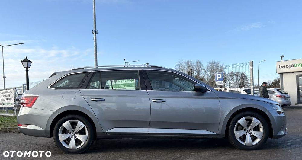 Skoda Superb 2.0 TDI 4x4 Ambition - 5