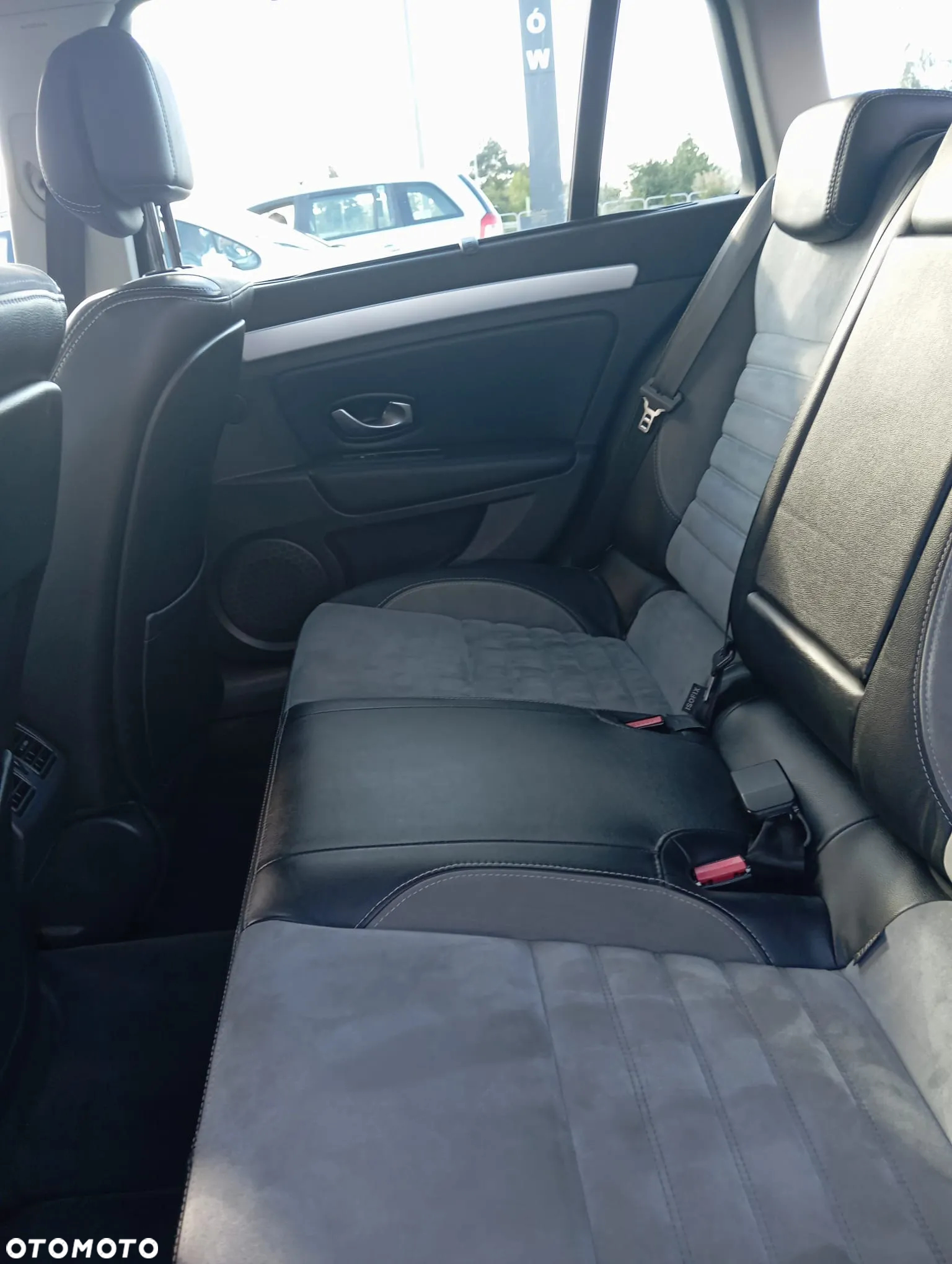 Renault Laguna Grandtour 2.0 dCi FAP GT - 21