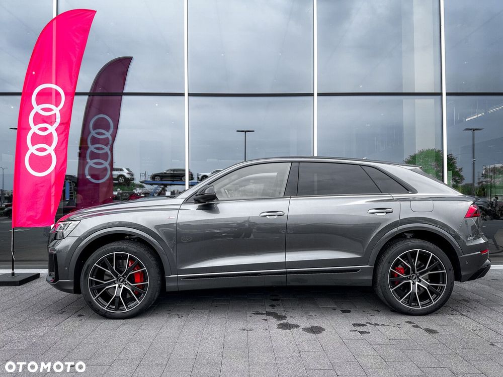 Audi Q8 - 6