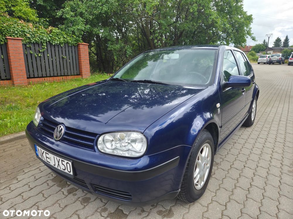 Volkswagen Golf - 2
