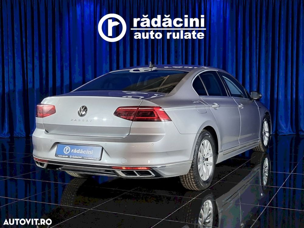 Volkswagen Passat - 9