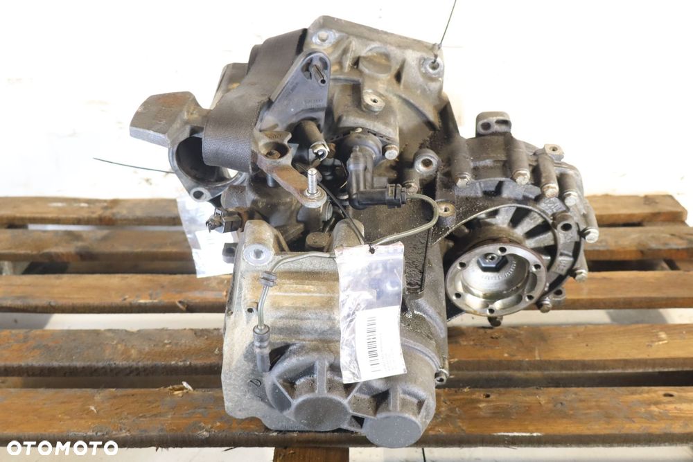 SKRZYNIA BIEGÓW 6 BIEGOWA AUDI A3 8P 1.8TSI KVT - 2