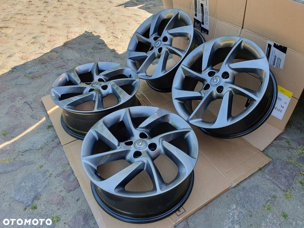 felgi Opel Corsa Adam Astra 17 4x100 - 5