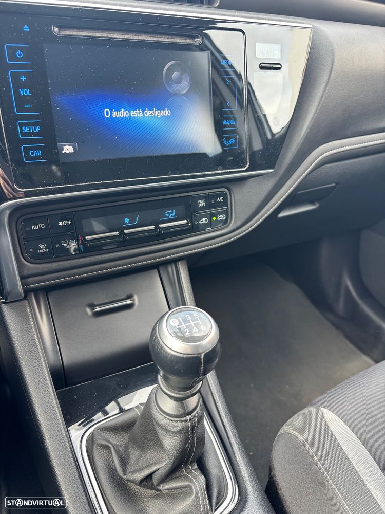 Toyota Auris 1.4 D-4D Comfort - 18