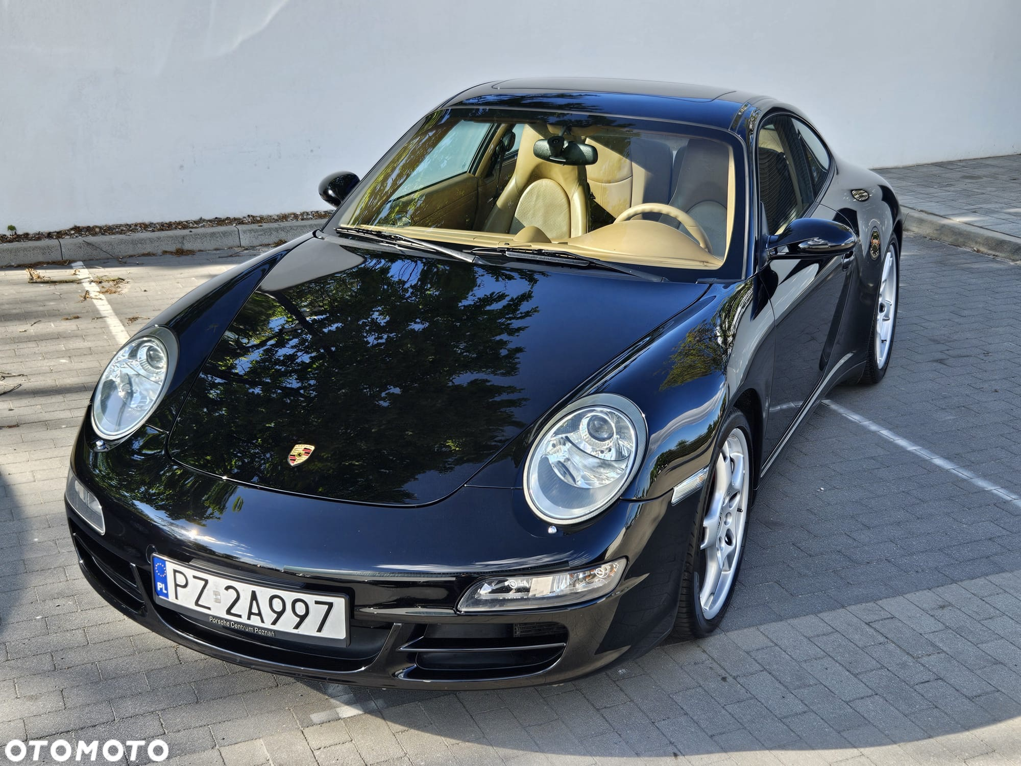Porsche 911 Carrera 4S - 35