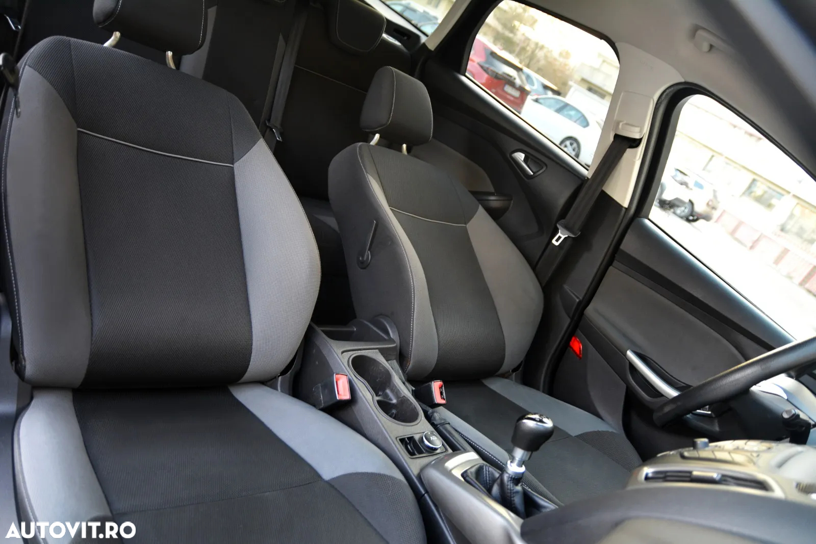 Ford Focus 1.0 EcoBoost Start-Stopp-System TREND - 15