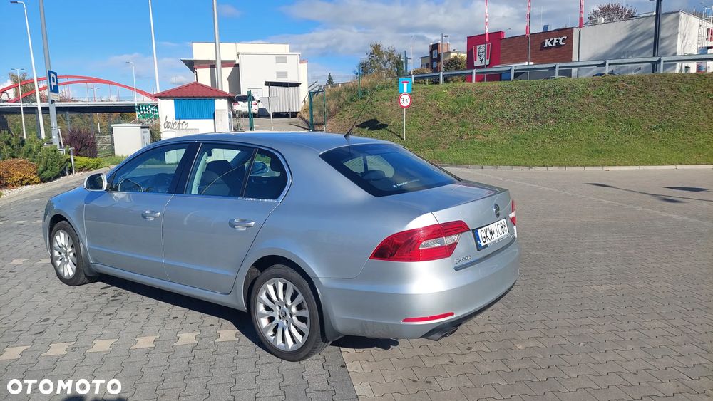 Skoda Superb 1.8 TSI Ambition - 4
