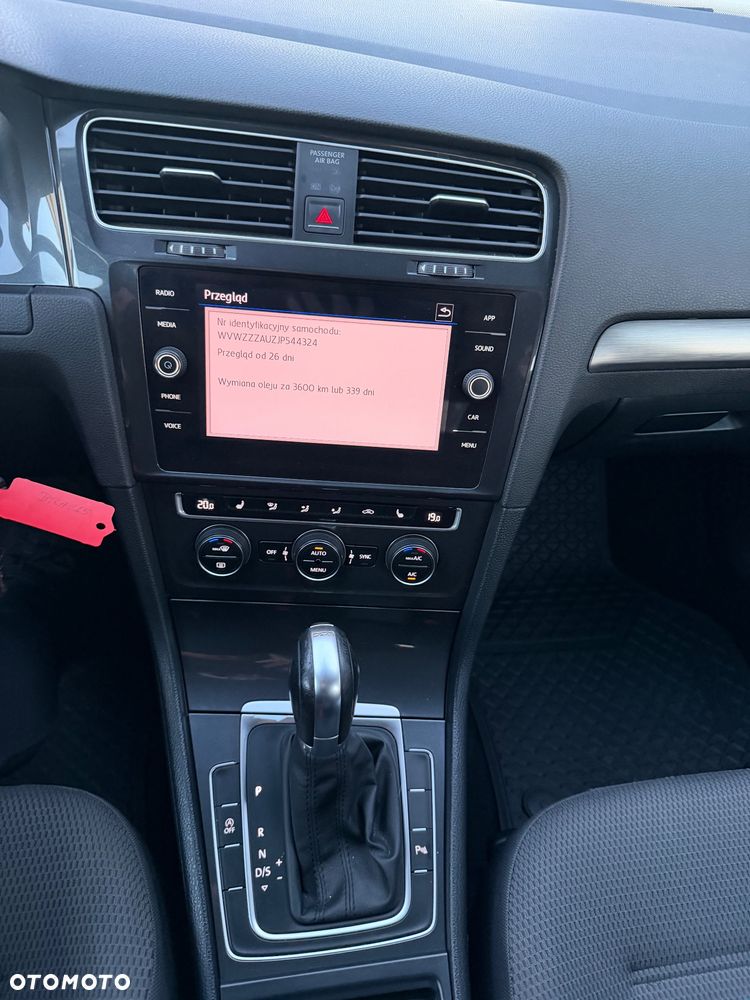Volkswagen Golf 1.5 TSI BlueMotion ACT DSG Highline - 21
