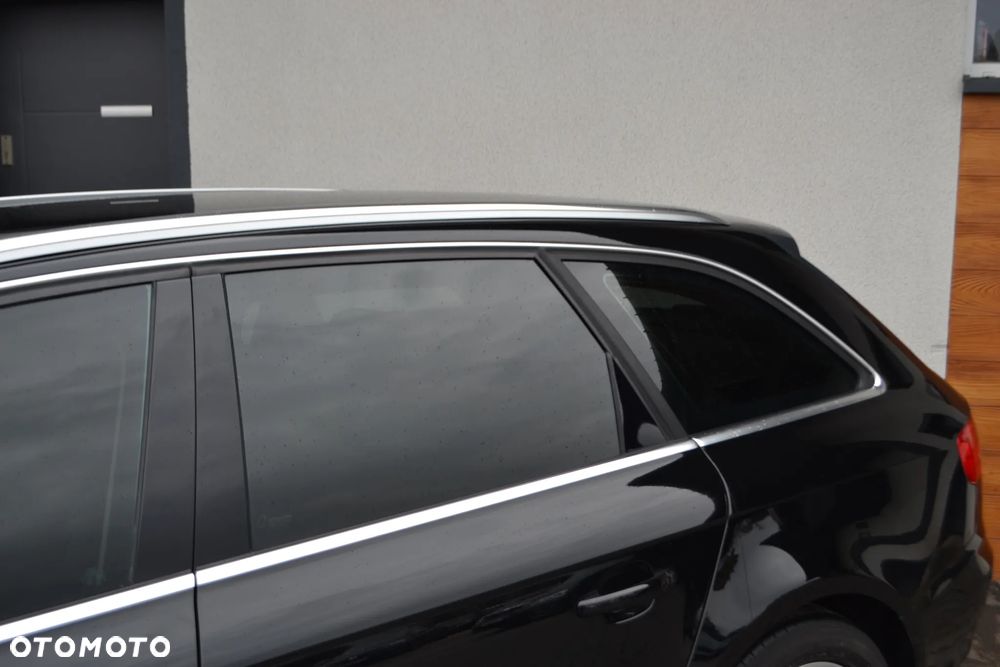 Audi A4 Avant 2.0 TDI DPF quattro - 11