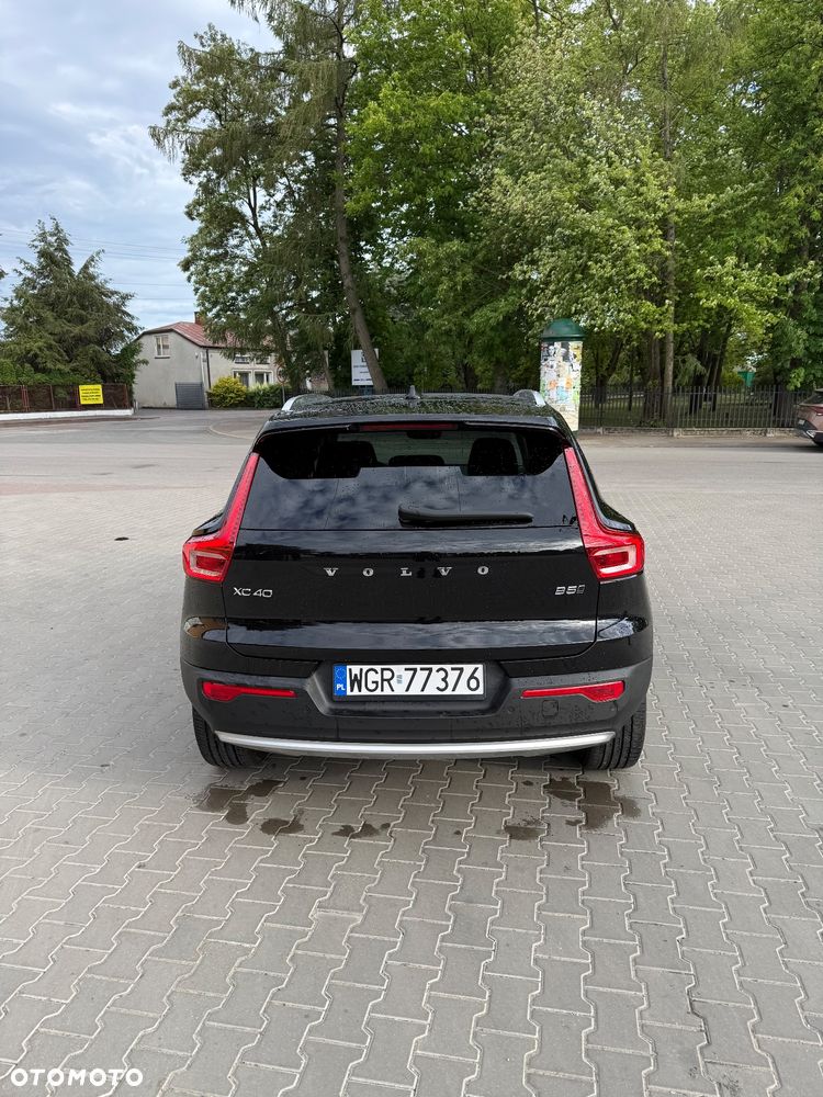 Volvo XC 40 B5 AWD Ultimate Bright - 4