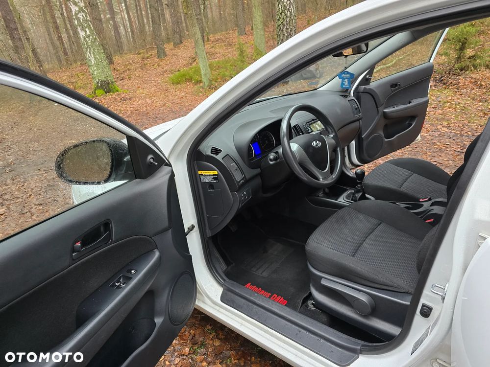 Hyundai i30 1.4 Blue Comfort - 9