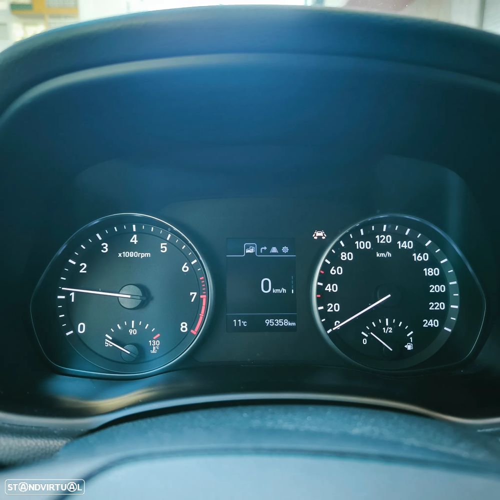 Hyundai i30 Fastback - 11