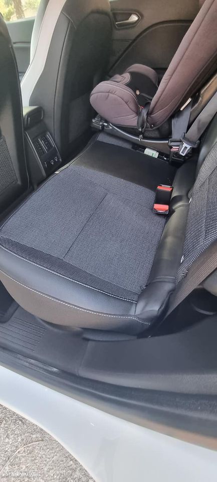 Renault Captur 1.6 E-Tech Intens - 4