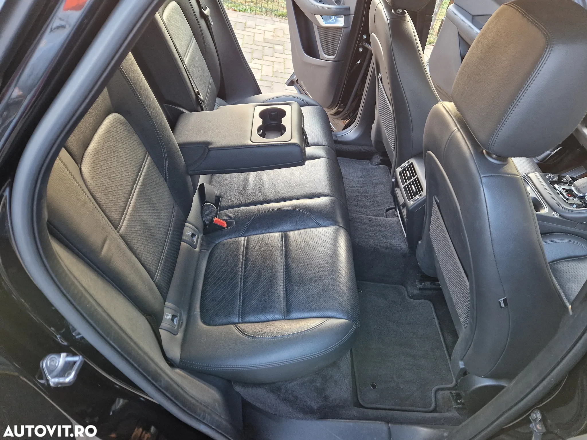 Jaguar E-Pace D165 AWD R-Dynamic HSE - 23