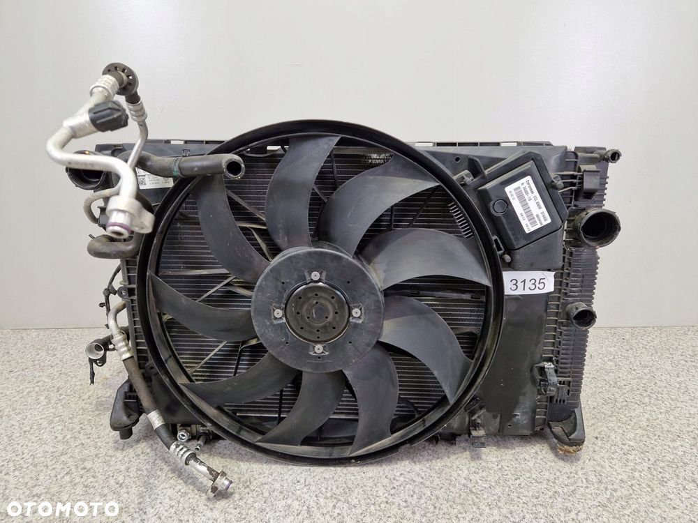 KOMPLET CHŁODNIC WENTYLATOR CLS W218 500 550 V8 E KLASA W212 SL 231 - 3