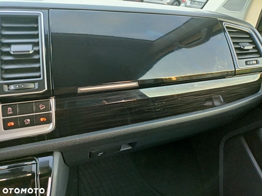 Volkswagen Multivan 2.0 BiTDI L1 70 Years Bulli 4Motion DSG - 27