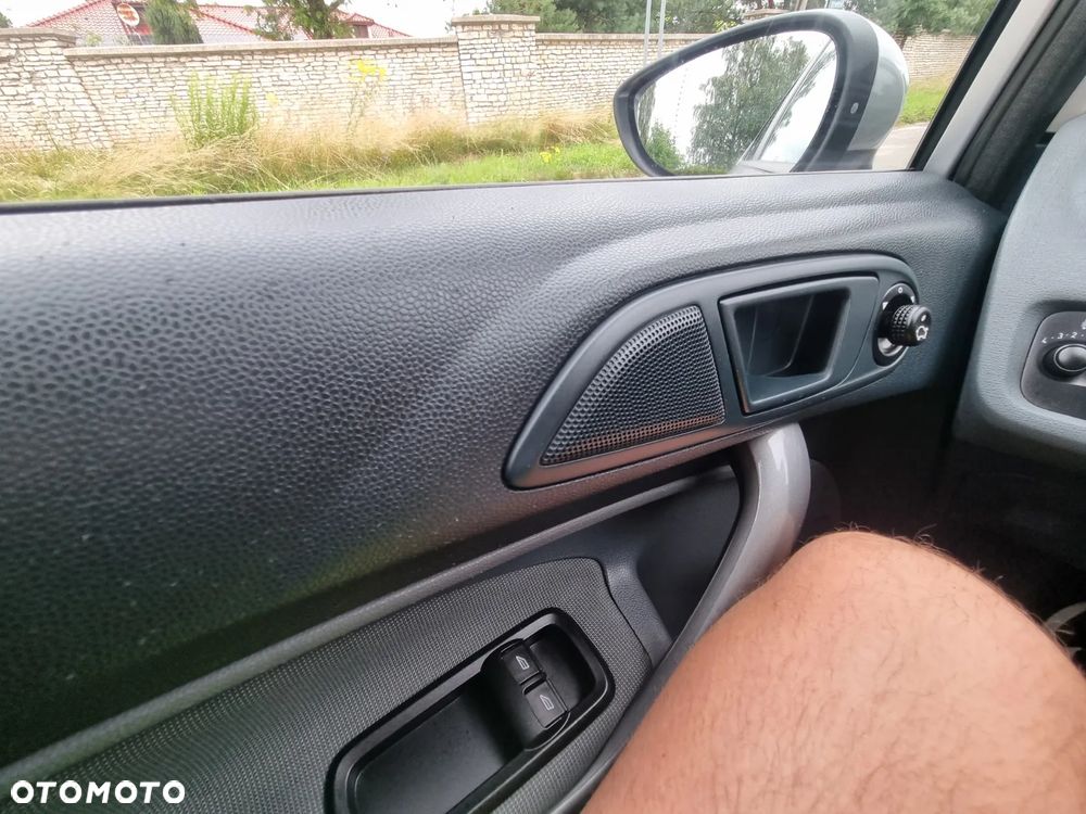Ford Fiesta 1.25 Trend EU5 - 25