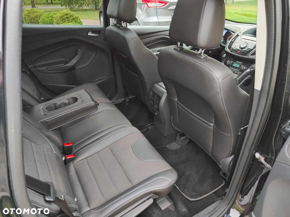 Ford Kuga - 16