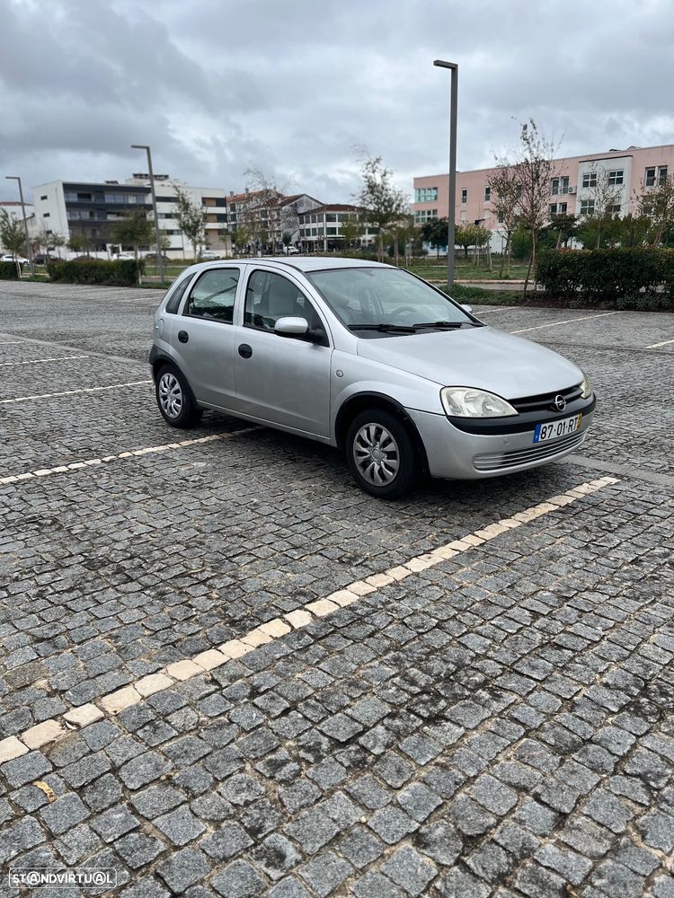 Opel Corsa 1.7 DTi 16V Confort - 2