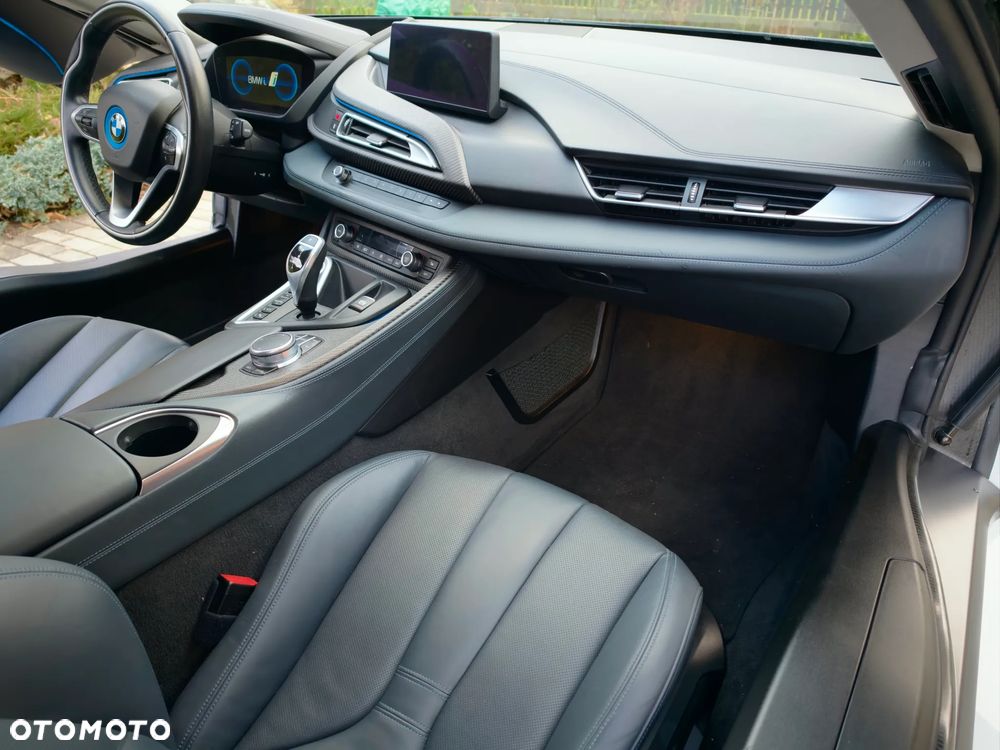 BMW i8 - 12