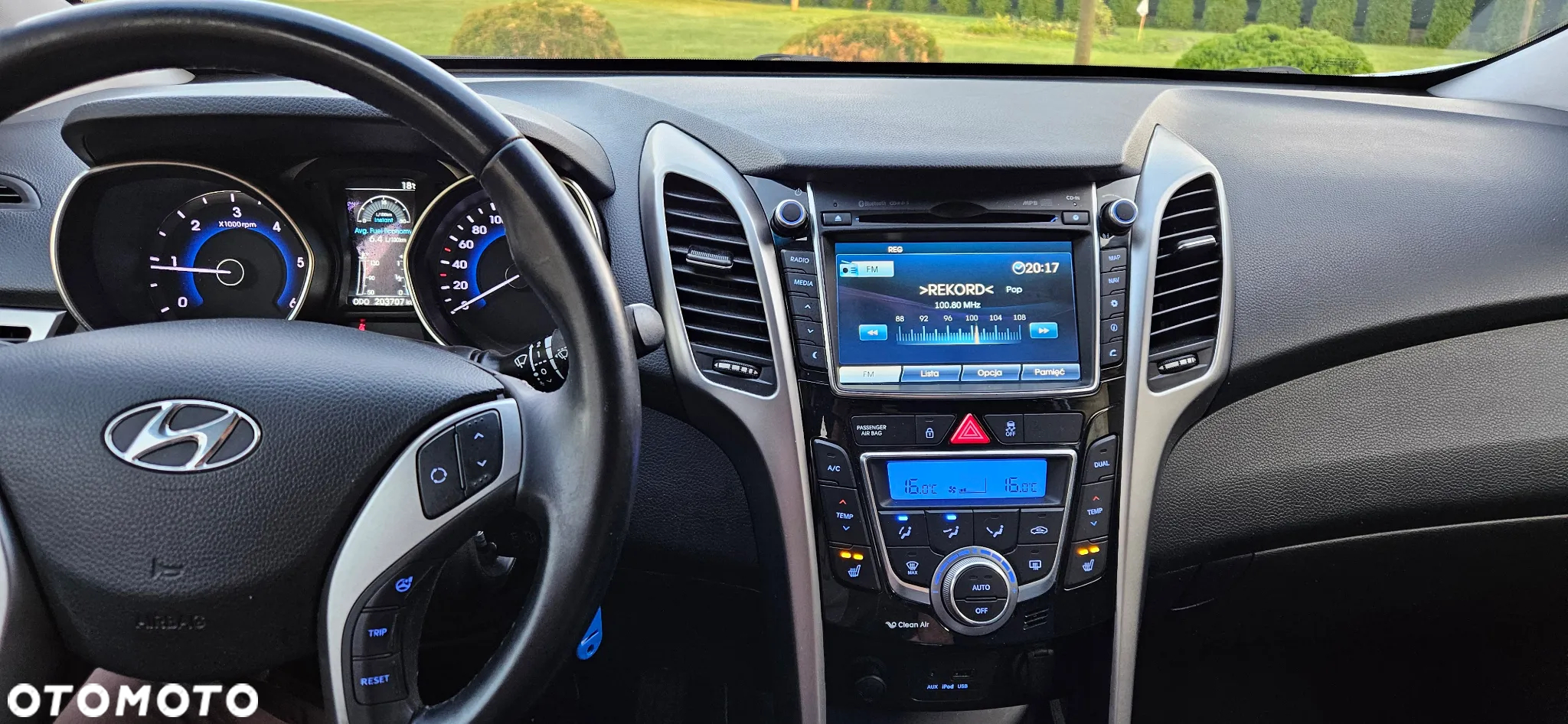 Hyundai i30 blue 1.6 CRDi Trend - 13